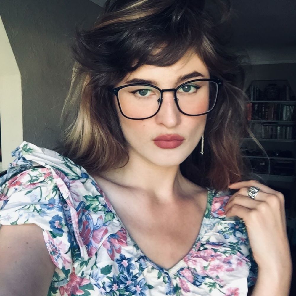 Meet your Posher, Corina